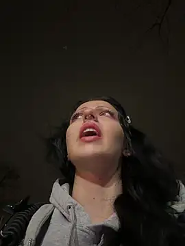 Snapshot of bestorbetter chatting on 02/15/25, 07:06 bestorbetter online show from 02/15/25, 07:06