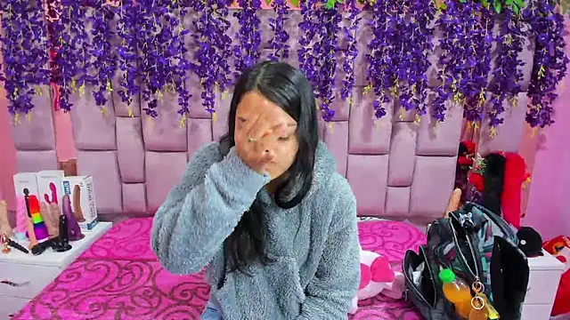 Snapshot of Bich_Anal_ chatting on 03/07/25, 12:56 Bich Anal online show from 03/07/25, 12:56