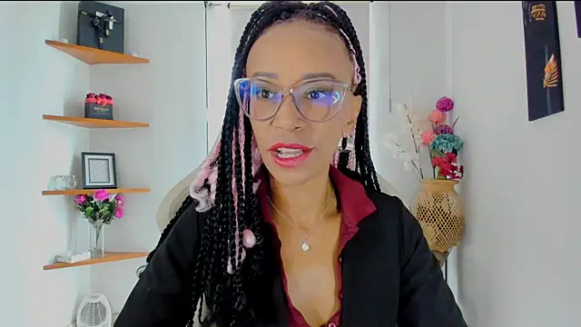 Snapshot of ScarlettMalbec chatting on 01/14/25, 07:43 ScarlettMalbec online show from 01/14/25, 07:43