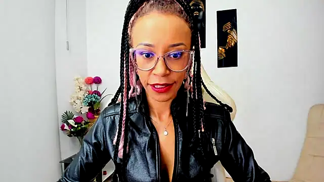 Snapshot of ScarlettMalbec chatting on 03/04/25, 11:43 ScarlettMalbec online show from 03/04/25, 11:43