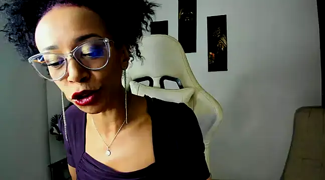 Snapshot of ScarlettMalbec chatting on 03/23/25, 12:26 ScarlettMalbec online show from 03/23/25, 12:26