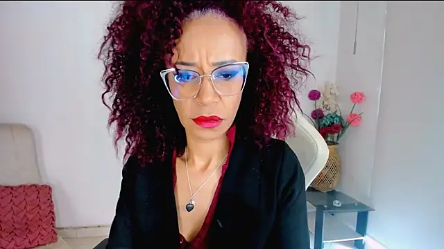 Snapshot of ScarlettMalbec chatting on 09/19/25, 09:04 ScarlettMalbec online show from 09/19/25, 09:04