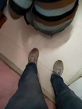 COUPLLE VILLAGE online show from 01/30/25, 03:33