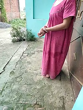 Snapshot of COUPLLE_VILLAGE chatting on 11/01/25, 02:13 COUPLLE VILLAGE online show from 11/01/25, 02:13