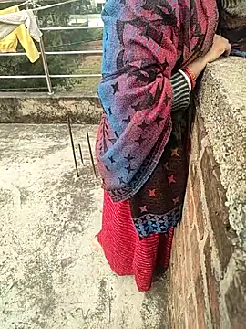 COUPLLE VILLAGE online show from 11/22/25, 03:27