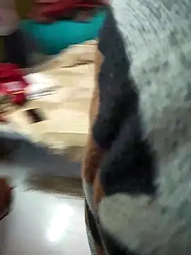 COUPLLE VILLAGE online show from 11/24/25, 03:06