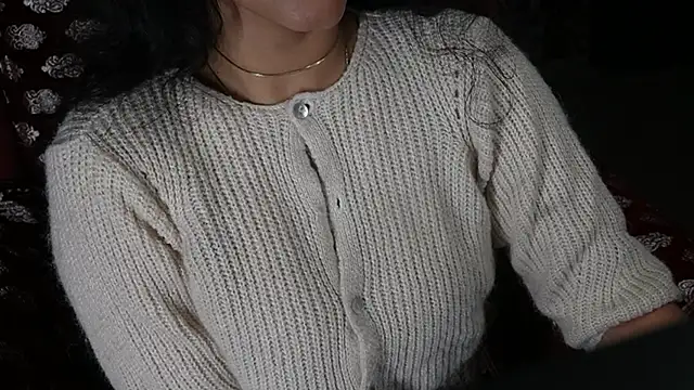 -AyeshaSinghania- online show from 02/17/25, 10:40
