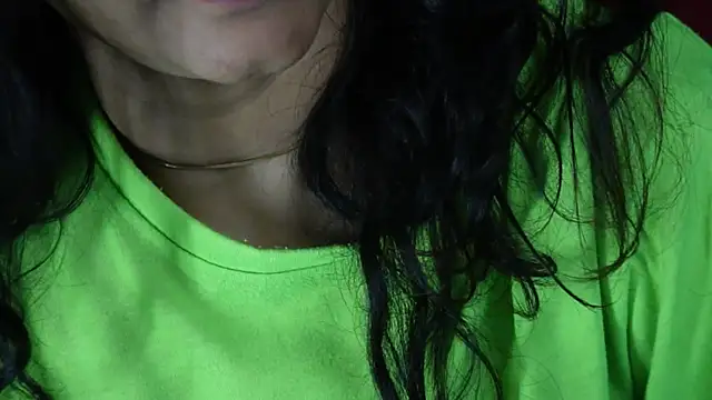 -AyeshaSinghania- online show from 02/18/25, 08:38