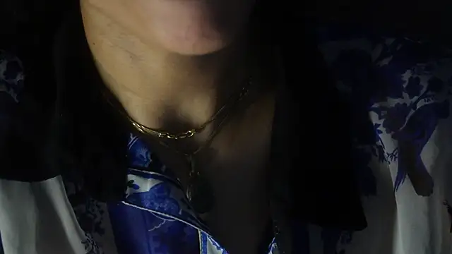 Snapshot of -AyeshaSinghania- chatting on 10/31/25, 09:32 -AyeshaSinghania- online show from 10/31/25, 09:32