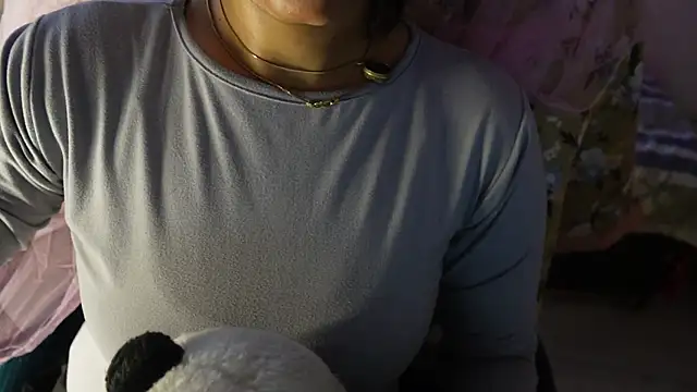 Snapshot of -AyeshaSinghania- chatting on 02/04/26, 05:02 -AyeshaSinghania- online show from 02/04/26, 05:02