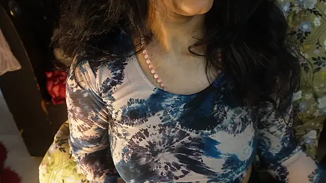 Snapshot of -AyeshaSinghania- chatting on 02/19/26, 10:00 -AyeshaSinghania- online show from 02/19/26, 10:00