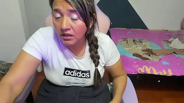 Snapshot of daleska_ayala_1 chatting on 10/21/25, 07:58 daleska ayala 1 online show from 10/21/25, 07:58