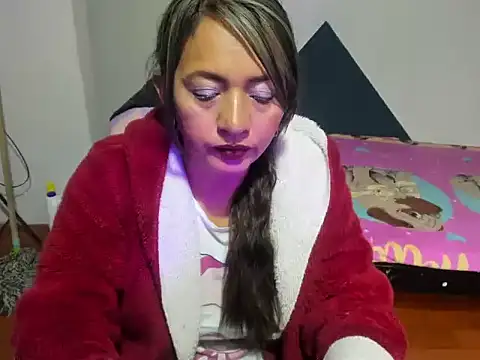 Snapshot of daleska_ayala_1 chatting on 10/23/25, 08:40 daleska ayala 1 online show from 10/23/25, 08:40