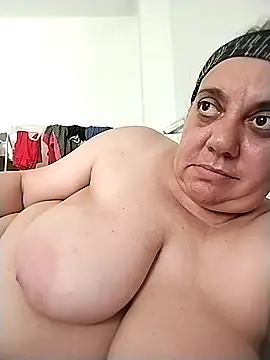 Snapshot of BustyBabyOfficial chatting on 09/19/25, 01:12 BustyBabyOfficial online show from 09/19/25, 01:12