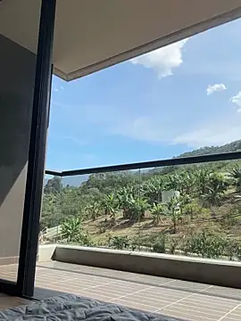 Helenbronwx online show from 01/15/25, 07:01