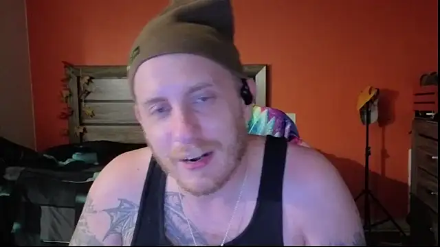 Snapshot of Hydro-Blastz chatting on 11/30/25, 02:48 Hydro-Blastz online show from 11/30/25, 02:48