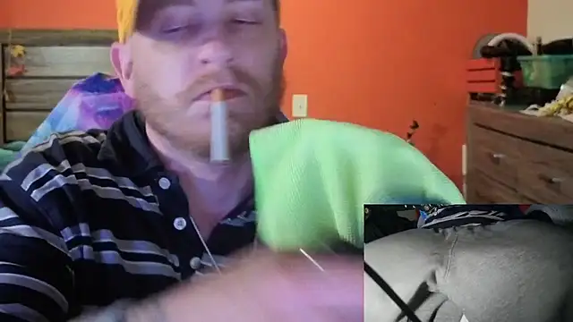 Snapshot of Hydro-Blastz chatting on 12/04/25, 04:33 Hydro-Blastz online show from 12/04/25, 04:33