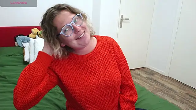 Snapshot of cumfun chatting on 05/11/26, 05:43 cumfun online show from 05/11/26, 05:43