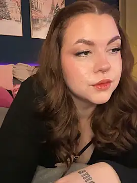 Snapshot of VictoriaLaFleur chatting on 12/04/25, 01:09 VictoriaLaFleur online show from 12/04/25, 01:09