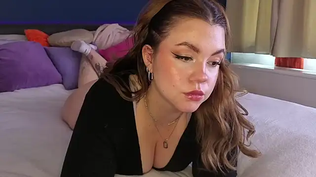 VictoriaLaFleur online show from 05/12/26, 12:24