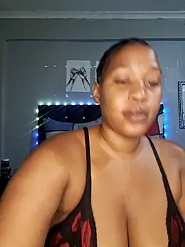 Snapshot of Toya_P chatting on 11/03/25, 12:50 Toya P online show from 11/03/25, 12:50