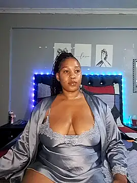 Snapshot of Toya_P chatting on 11/19/25, 07:36 Toya P online show from 11/19/25, 07:36