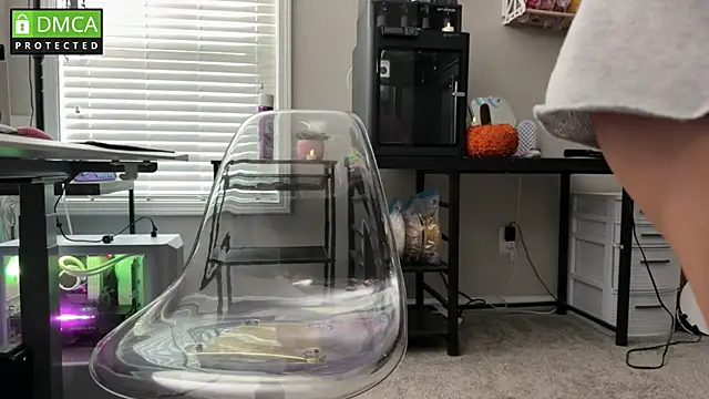 Snapshot of Cosmic_Rose chatting on 11/07/25, 02:50 Cosmic Rose online show from 11/07/25, 02:50