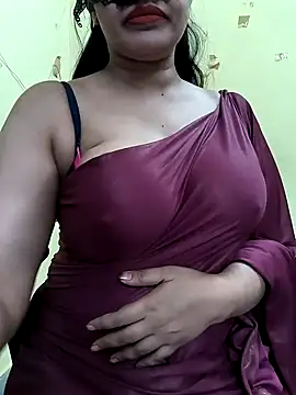 Snapshot of lovely_zara chatting on 02/07/25, 05:51 lovely zara online show from 02/07/25, 05:51