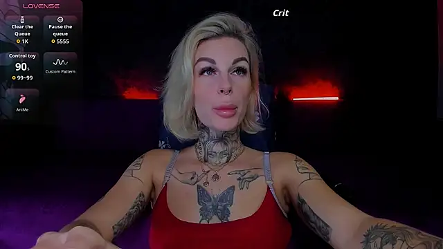 Snapshot of angel_devil_forever chatting on 11/16/25, 09:09 angel devil forever online show from 11/16/25, 09:09