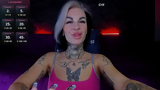 Snapshot of angel_devil_forever chatting on 11/20/25, 10:09 angel devil forever online show from 11/20/25, 10:09