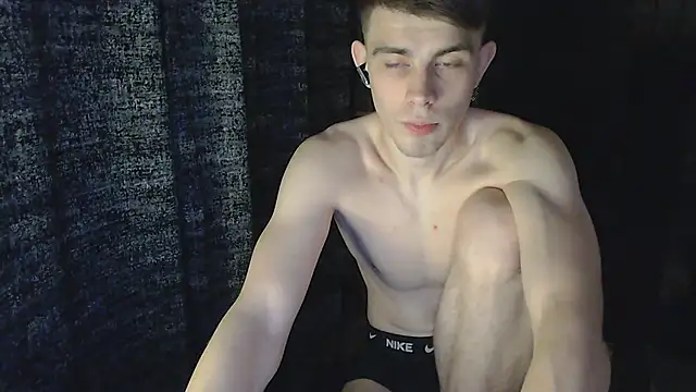 Snapshot of Student_Oliver chatting on 10/26/25, 08:15 Student Oliver online show from 10/26/25, 08:15