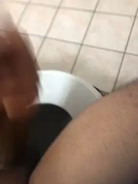 Snapshot of Lun4chuut chatting on 12/24/24, 06:22 Lun4chuut online show from 12/24/24, 06:22