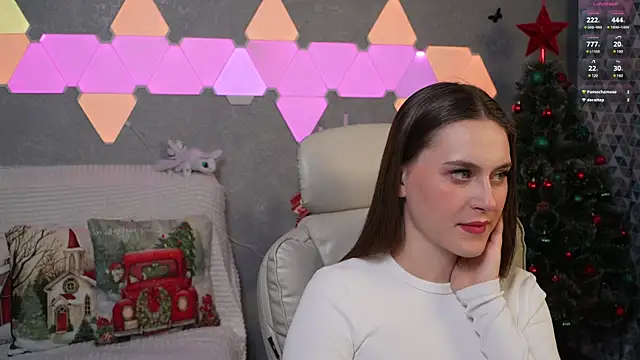 HarleyDeess online show from 12/03/24, 10:51