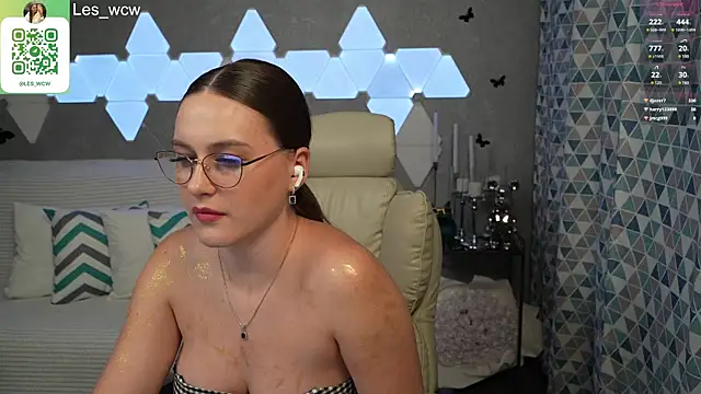 HarleyDeess online show from 02/20/25, 01:57