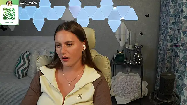 HarleyDeess online show from 09/18/25, 08:33