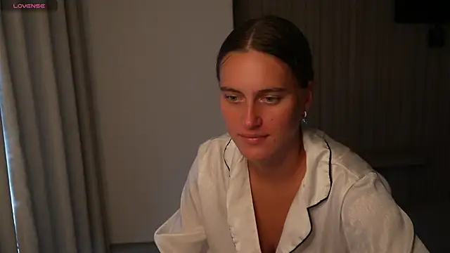 HarleyDeess online show from 06/19/26, 02:16
