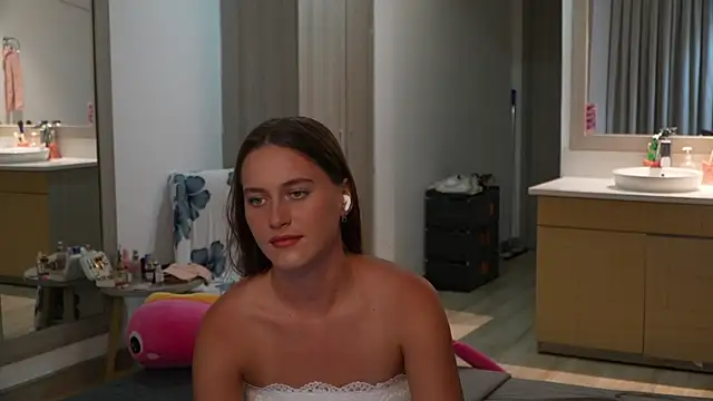 HarleyDeess online show from 07/06/26, 08:11