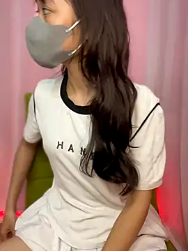 DA-EUN online show from 10/13/25, 02:11