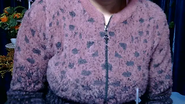 Snapshot of sexy-simmy chatting on 11/15/25, 01:25 sexy-simmy online show from 11/15/25, 01:25