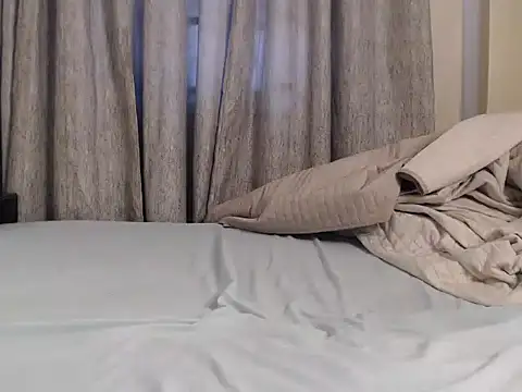 CurvyGlass online show from 12/29/24, 04:05