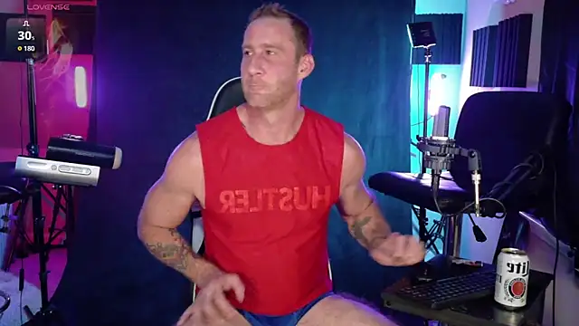 Snapshot of FiftyShadez chatting on 10/24/25, 11:23 FiftyShadez online show from 10/24/25, 11:23