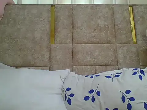 sexy smiley online show from 01/18/25, 05:10