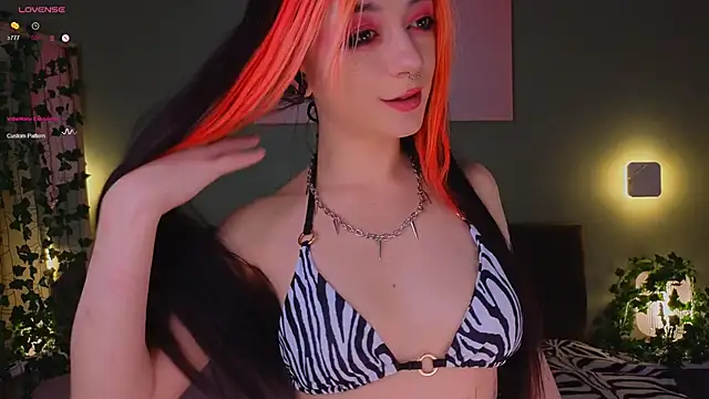 TristaRoht online show from 01/19/25, 06:32