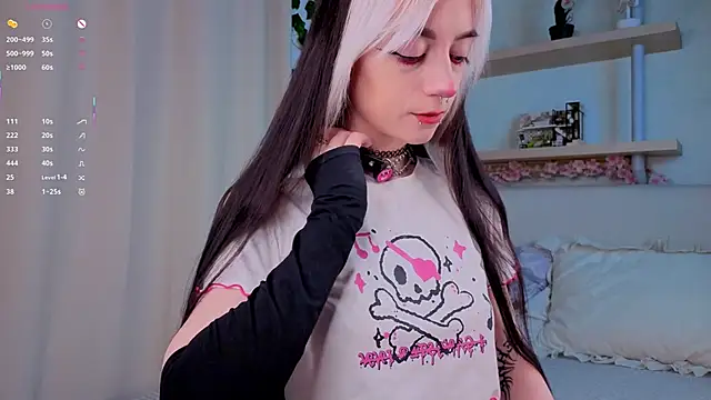 Snapshot of TristaRoht chatting on 11/08/25, 03:12 TristaRoht online show from 11/08/25, 03:12