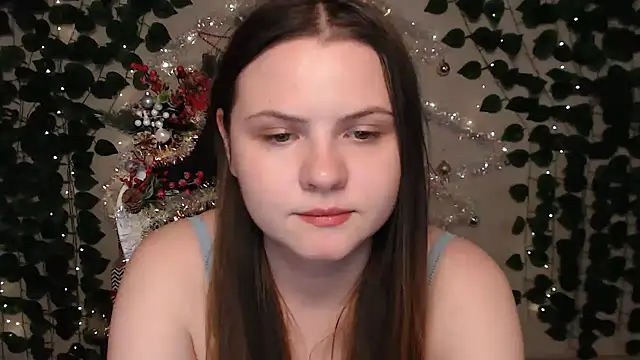 IxxiLiana online show from 12/15/24, 09:13