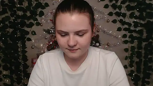 IxxiLiana online show from 12/19/24, 07:18
