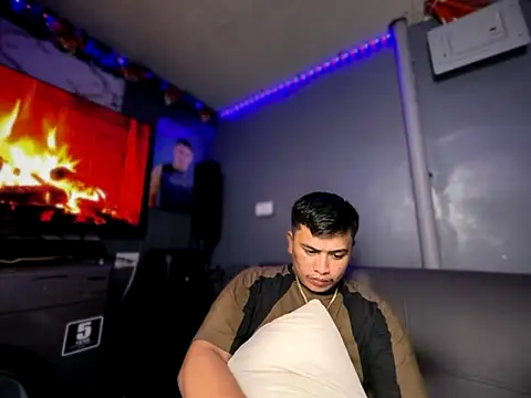 Brixwilson online show from 11/08/25, 03:45