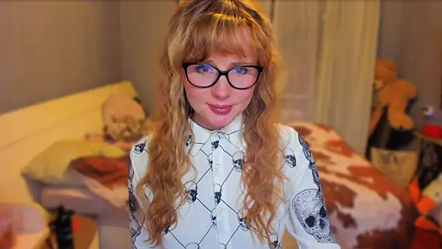 KlementinaBbG online show from 10/13/25, 08:20