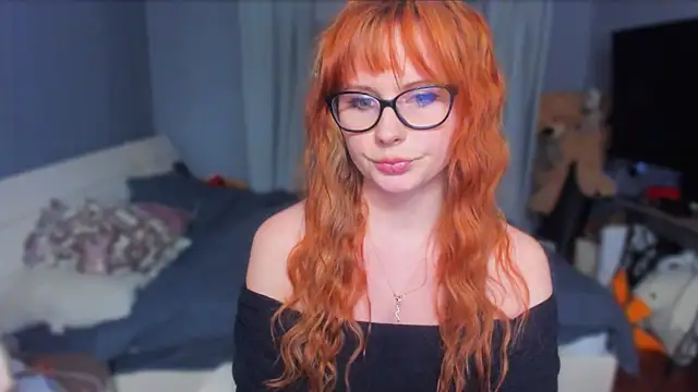 Snapshot of KlementinaBbG chatting on 11/09/25, 08:18 KlementinaBbG online show from 11/09/25, 08:18