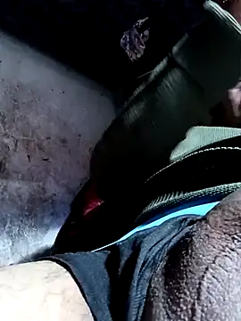 Snapshot of Rayito6969@xh chatting on 11/12/25, 05:13 Rayito6969xh online show from 11/12/25, 05:13